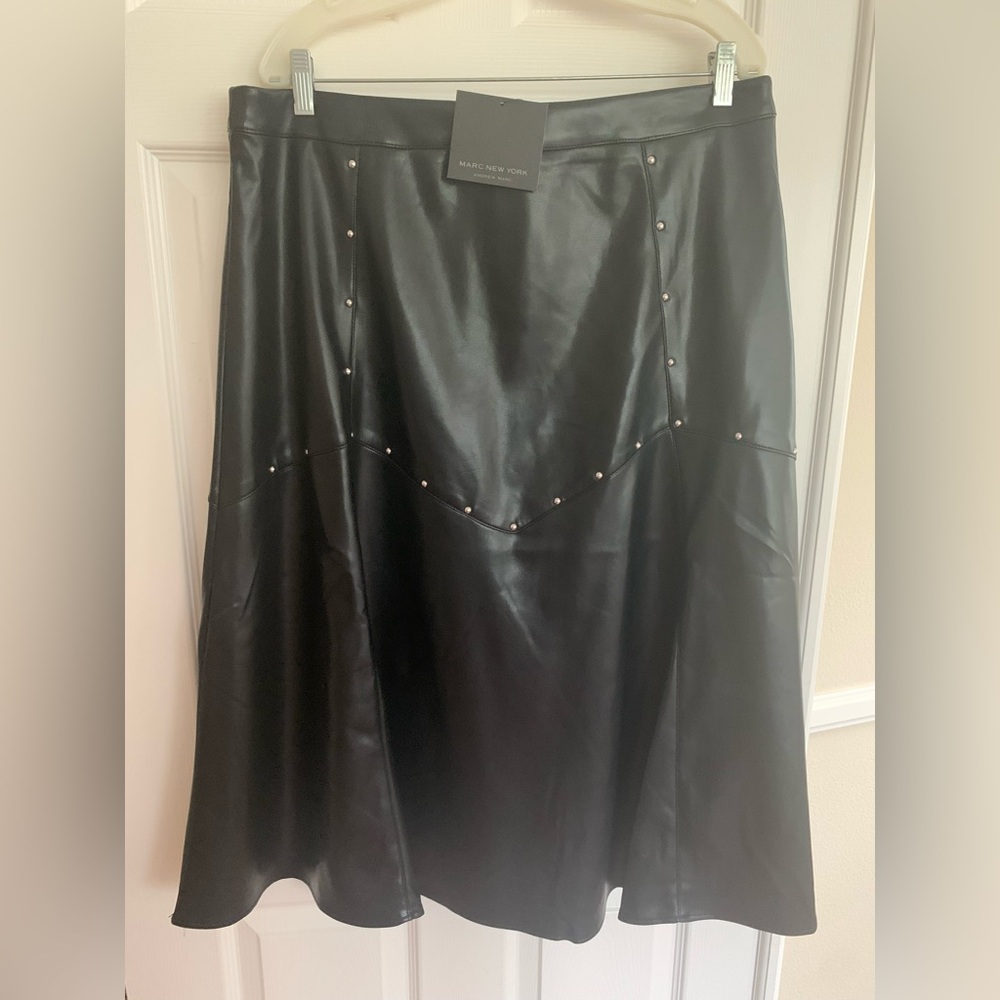 NWT Marc Andrew NY Skirt: Black Faux Leather, Pull-On, Stretchy Waist 18-20” XL